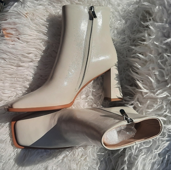 🆕️ LLS White Ankle Heeled Boots - Picture 5 of 15